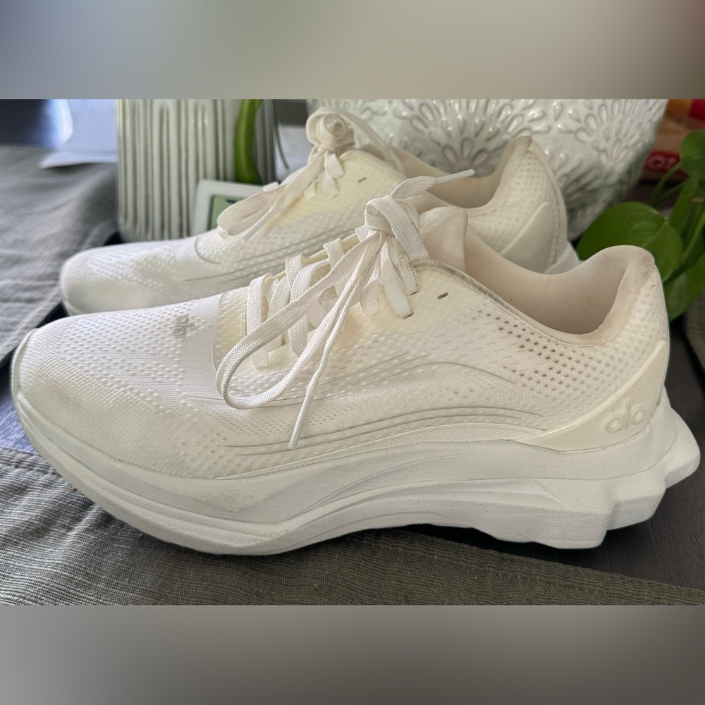 Alo running shoes